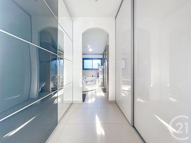 maison à vendre - 4 pièces - 104.4 m2 - MAUGUIO CARNON - 34 - LANGUEDOC-ROUSSILLON - Century 21 Agence Soleil