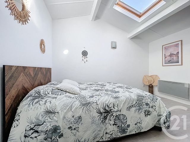 Afficher la photo en grand Appartement T3 à vendre - 3 pièces - 57.95 m2 - MAUGUIO CARNON - 34 - LANGUEDOC-ROUSSILLON - Century 21 Agence Soleil