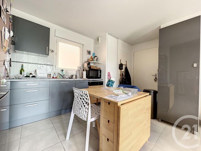 Afficher la photo en grand Appartement T2 à vendre - 2 pièces - 44.46 m2 - MAUGUIO CARNON - 34 - LANGUEDOC-ROUSSILLON - Century 21 Agence Soleil