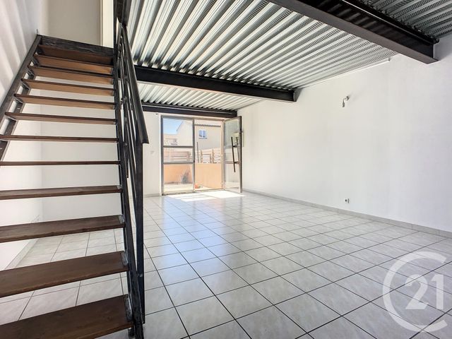 Appartement Duplex à vendre - 3 pièces - 64.13 m2 - MAUGUIO - 34 - LANGUEDOC-ROUSSILLON - Century 21 Agence Soleil