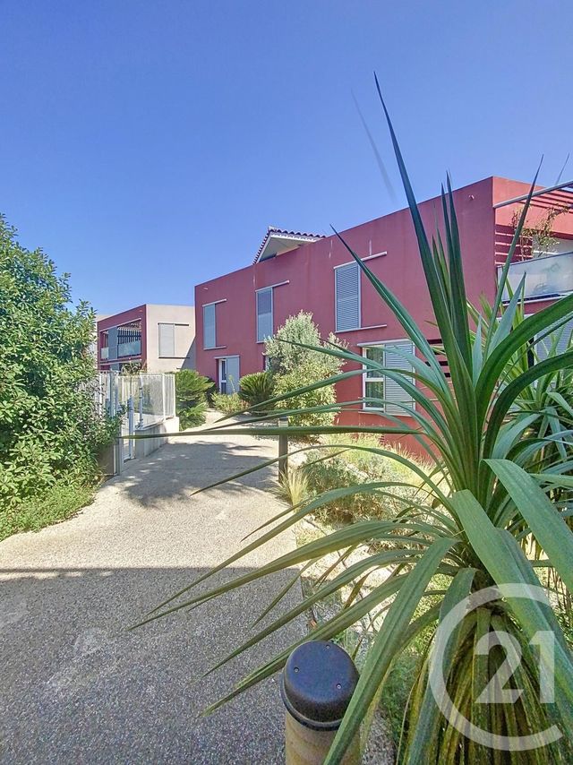 Afficher la photo en grand Appartement F3 à vendre - 3 pièces - 56.6 m2 - MAUGUIO CARNON - 34 - LANGUEDOC-ROUSSILLON - Century 21 Agence Soleil