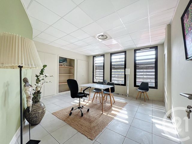 entreprise à louer - 116.0 m2 - MAUGUIO - 34 - LANGUEDOC-ROUSSILLON - Century 21 Agence Soleil
