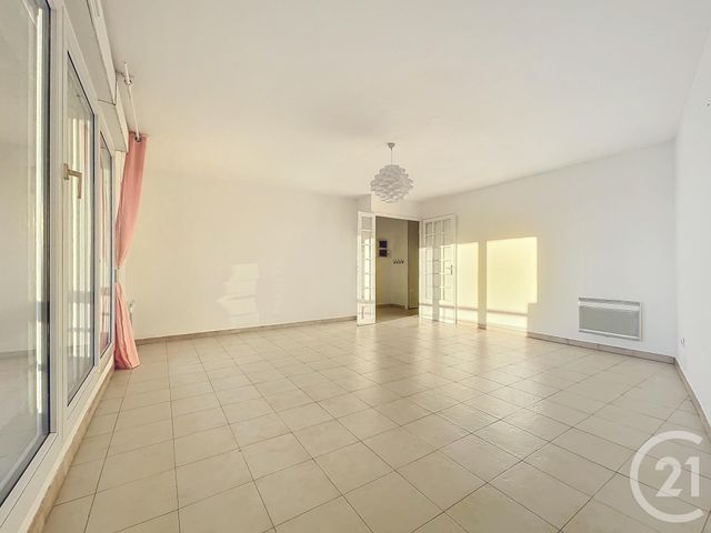 Appartement T3 à vendre - 3 pièces - 74.47 m2 - ST AUNES - 34 - LANGUEDOC-ROUSSILLON - Century 21 Agence Soleil
