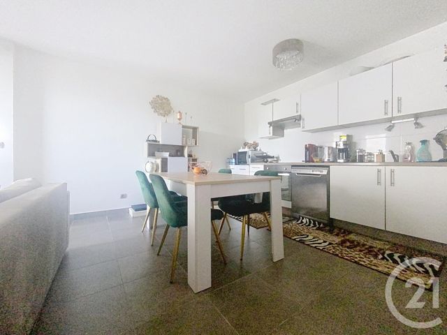 Appartement T3 à vendre - 3 pièces - 67.14 m2 - BAILLARGUES - 34 - LANGUEDOC-ROUSSILLON - Century 21 Agence Soleil