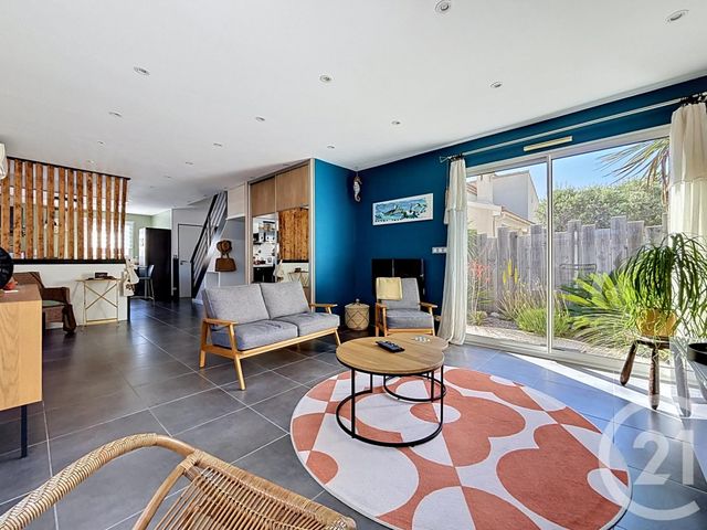 maison à vendre - 4 pièces - 90.4 m2 - MAUGUIO CARNON - 34 - LANGUEDOC-ROUSSILLON - Century 21 Agence Soleil