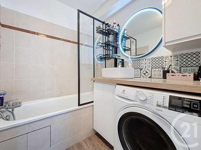 Appartement T3 à vendre - 3 pièces - 61.6 m2 - MUDAISON - 34 - LANGUEDOC-ROUSSILLON - Century 21 Agence Soleil