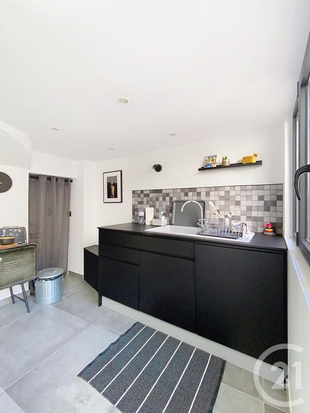 Afficher la photo en grand maison à vendre - 7 pièces - 241.0 m2 - MAUGUIO CARNON - 34 - LANGUEDOC-ROUSSILLON - Century 21 Agence Soleil