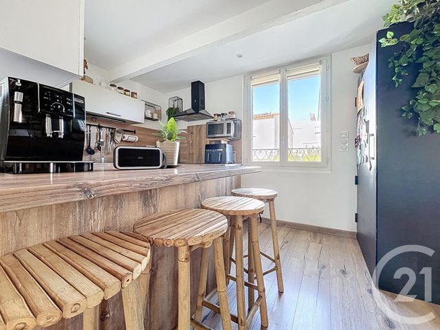 Appartement T3 à vendre - 3 pièces - 62.03 m2 - MAUGUIO CARNON - 34 - LANGUEDOC-ROUSSILLON - Century 21 Agence Soleil