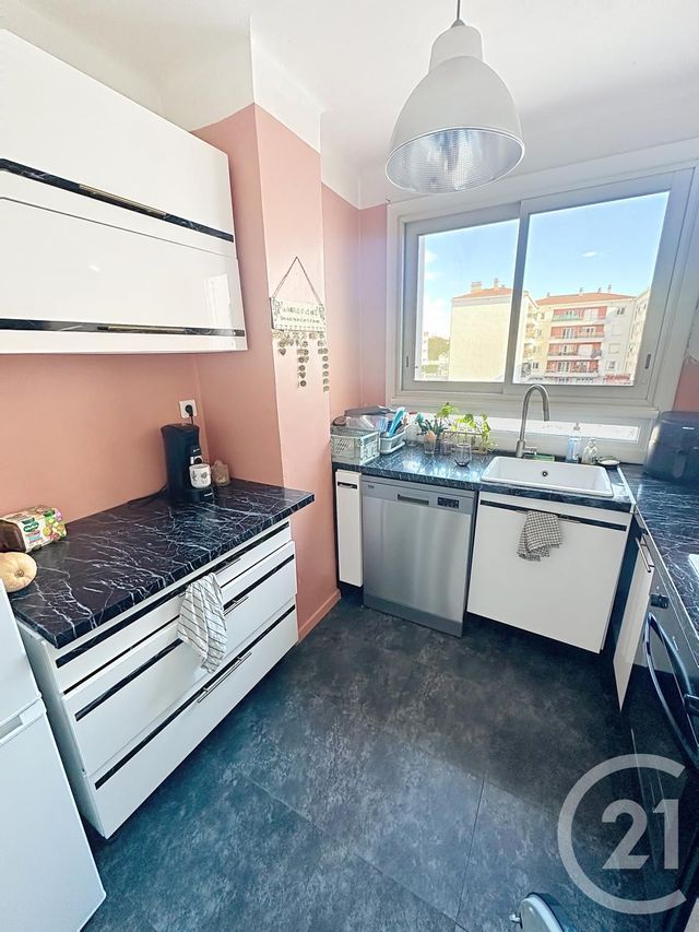 Afficher la photo en grand Appartement F3 à vendre - 3 pièces - 80.72 m2 - MONTPELLIER - 34 - LANGUEDOC-ROUSSILLON - Century 21 Agence Soleil