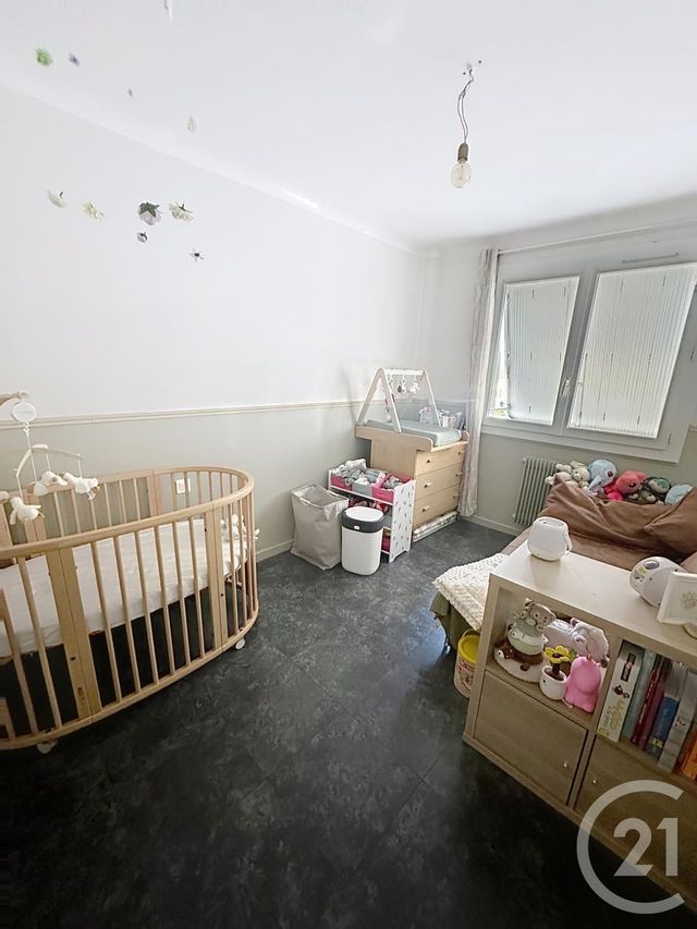 Afficher la photo en grand Appartement F3 à vendre - 3 pièces - 80.72 m2 - MONTPELLIER - 34 - LANGUEDOC-ROUSSILLON - Century 21 Agence Soleil