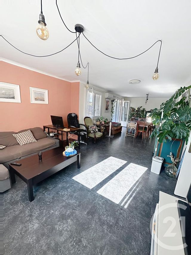 Afficher la photo en grand Appartement F3 à vendre - 3 pièces - 80.72 m2 - MONTPELLIER - 34 - LANGUEDOC-ROUSSILLON - Century 21 Agence Soleil