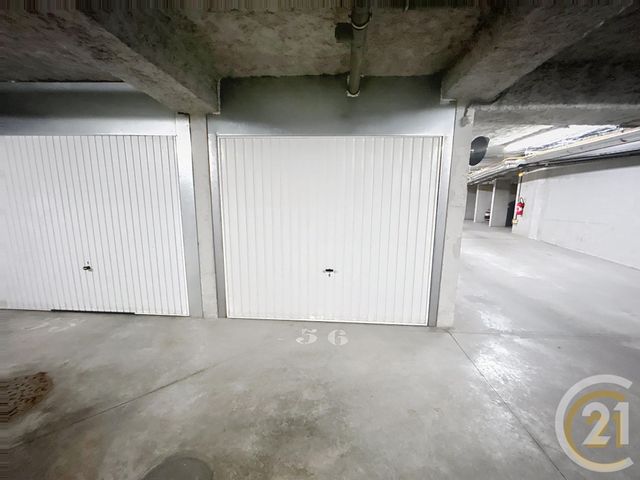 parking à louer - 15.0 m2 - BAILLARGUES - 34 - LANGUEDOC-ROUSSILLON - Century 21 Agence Soleil