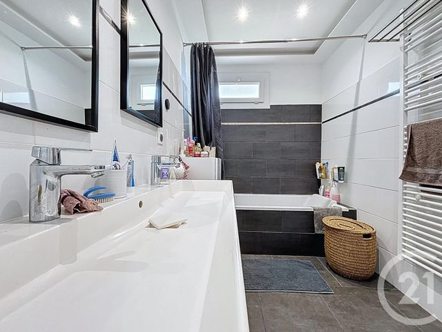 maison à vendre - 6 pièces - 110.94 m2 - MAUGUIO CARNON - 34 - LANGUEDOC-ROUSSILLON - Century 21 Agence Soleil