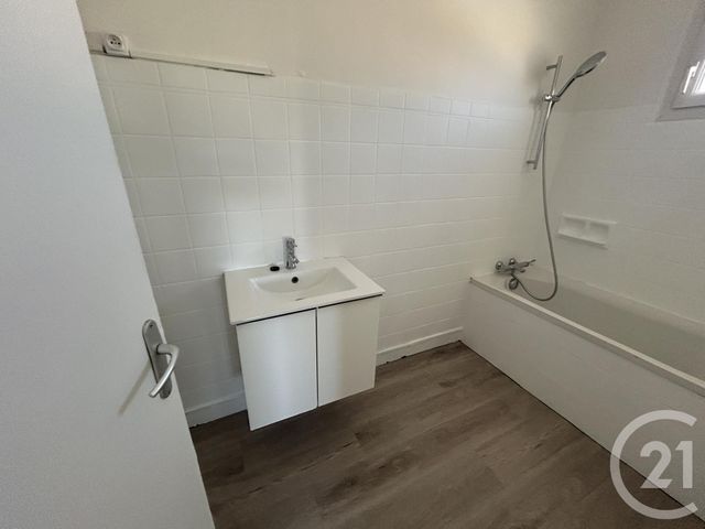Appartement F5 à louer - 5 pièces - 96.98 m2 - MAUGUIO CARNON - 34 - LANGUEDOC-ROUSSILLON - Century 21 Agence Soleil
