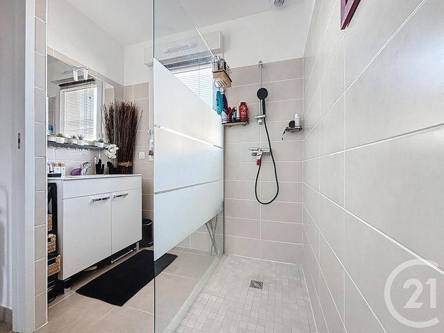 Appartement T3 à vendre - 3 pièces - 55.08 m2 - CASTELNAU LE LEZ - 34 - LANGUEDOC-ROUSSILLON - Century 21 Agence Soleil