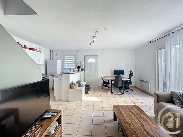 Appartement F3 à louer - 3 pièces - 60.1 m2 - MAUGUIO CARNON - 34 - LANGUEDOC-ROUSSILLON - Century 21 Agence Soleil