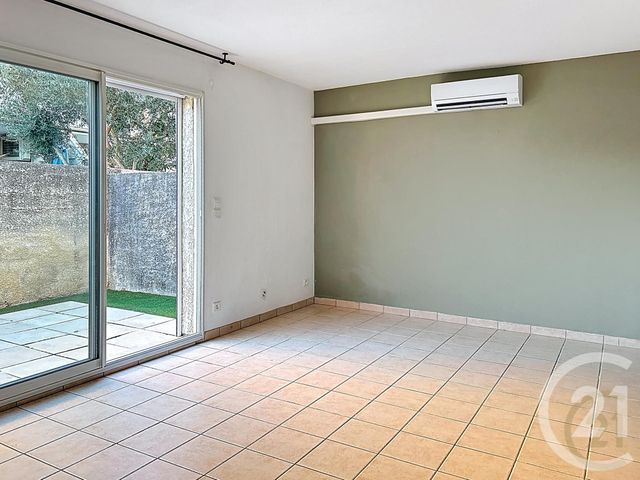 Appartement F3 à louer - 3 pièces - 60.1 m2 - MAUGUIO CARNON - 34 - LANGUEDOC-ROUSSILLON - Century 21 Agence Soleil