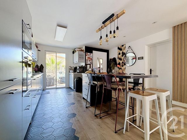 maison à vendre - 4 pièces - 89.98 m2 - MAUGUIO CARNON - 34 - LANGUEDOC-ROUSSILLON - Century 21 Agence Soleil