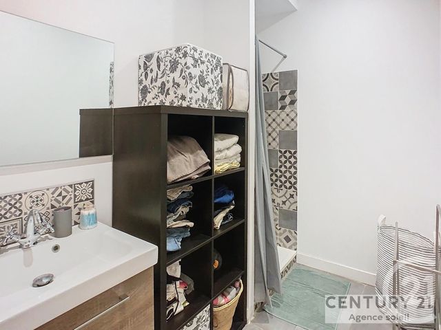 Appartement F3 à louer - 3 pièces - 71.64 m2 - MAUGUIO CARNON - 34 - LANGUEDOC-ROUSSILLON - Century 21 Agence Soleil