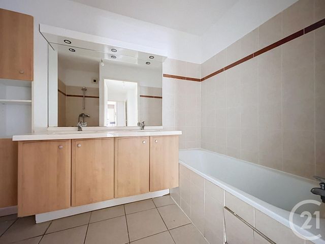 Appartement T4 à vendre - 4 pièces - 84.23 m2 - MUDAISON - 34 - LANGUEDOC-ROUSSILLON - Century 21 Agence Soleil